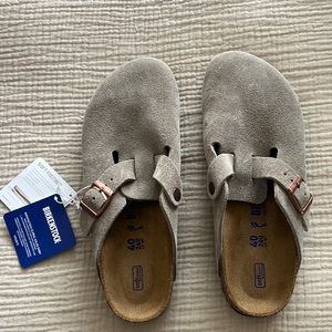 NIB Birkenstock Women’s Boston Clog Size 40 Taupe Narrow Fit